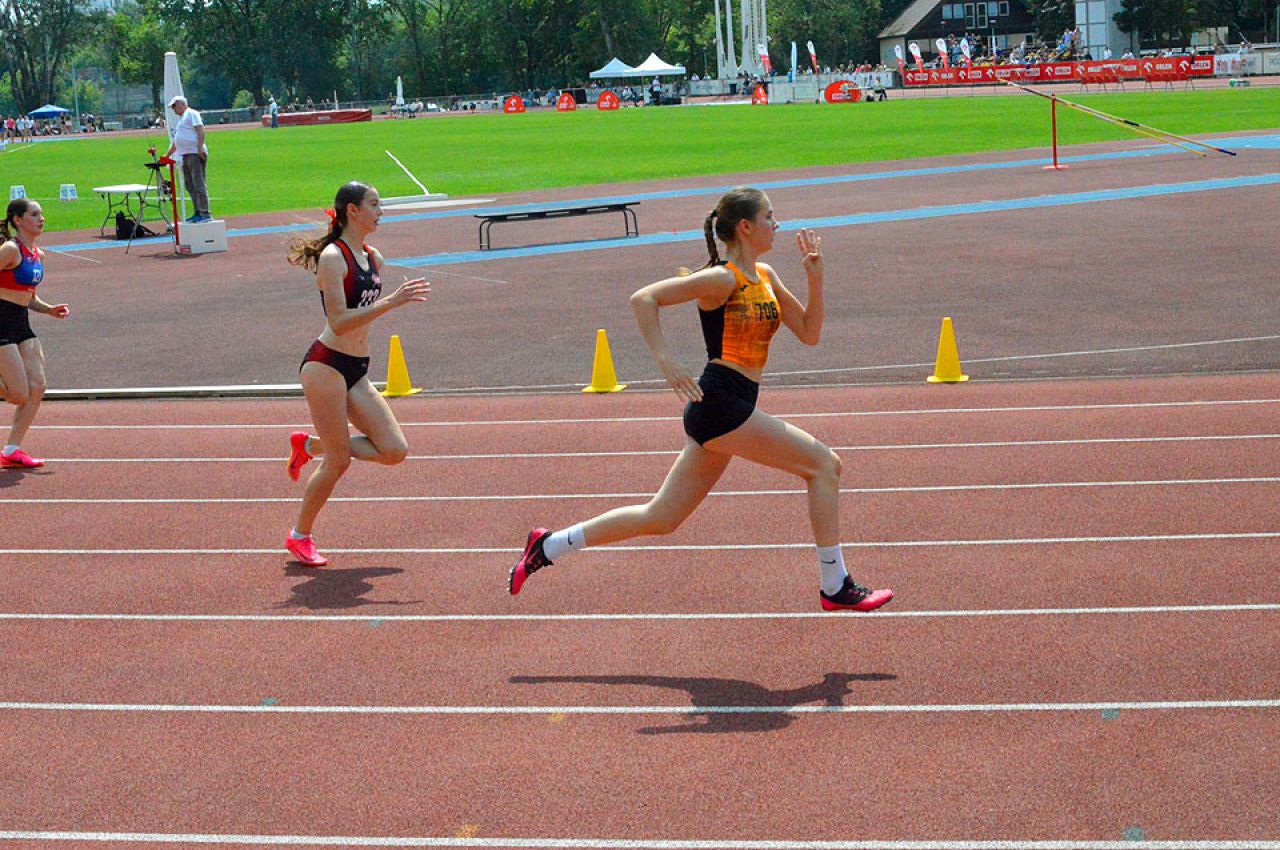 Medale i życiowe rekordy na Mistrzostwach Wielkopolski dla UKS Sprinter Słodków