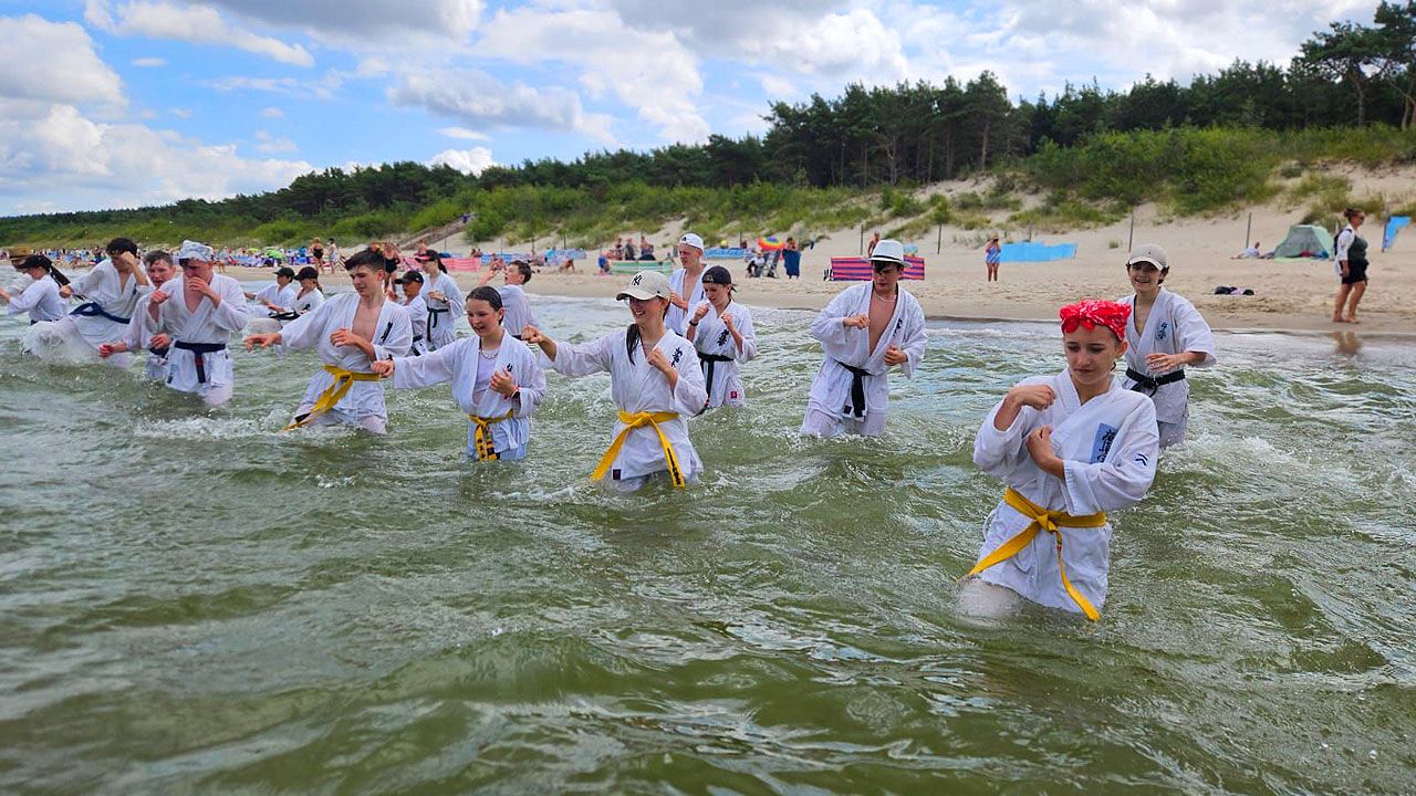 Karate, judo i ekstremalne wyścigi na plaży czyli obóz zawodników z Turku, Kawęczyna i Malanowa