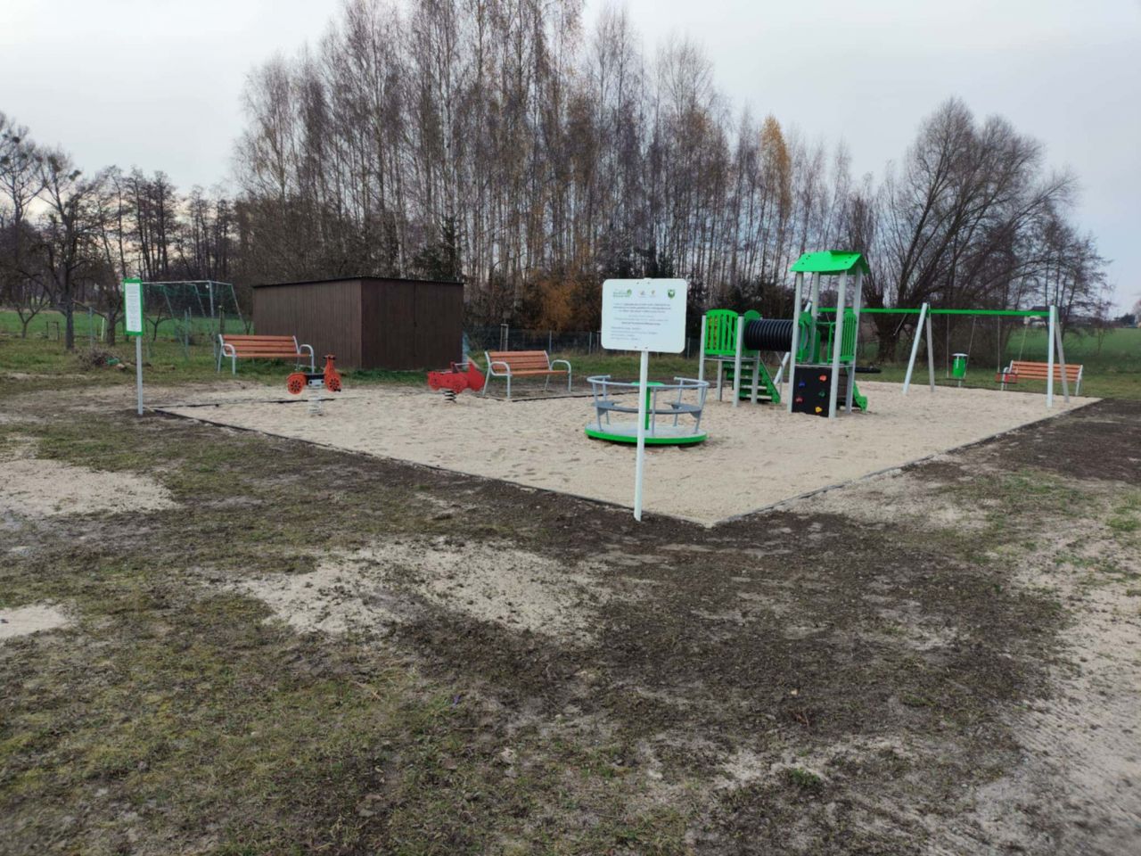 Projekty za ponad 180 tys. zł oddane do użytku. Korzyści dla trzech sołectw z gminy Kawęczyn