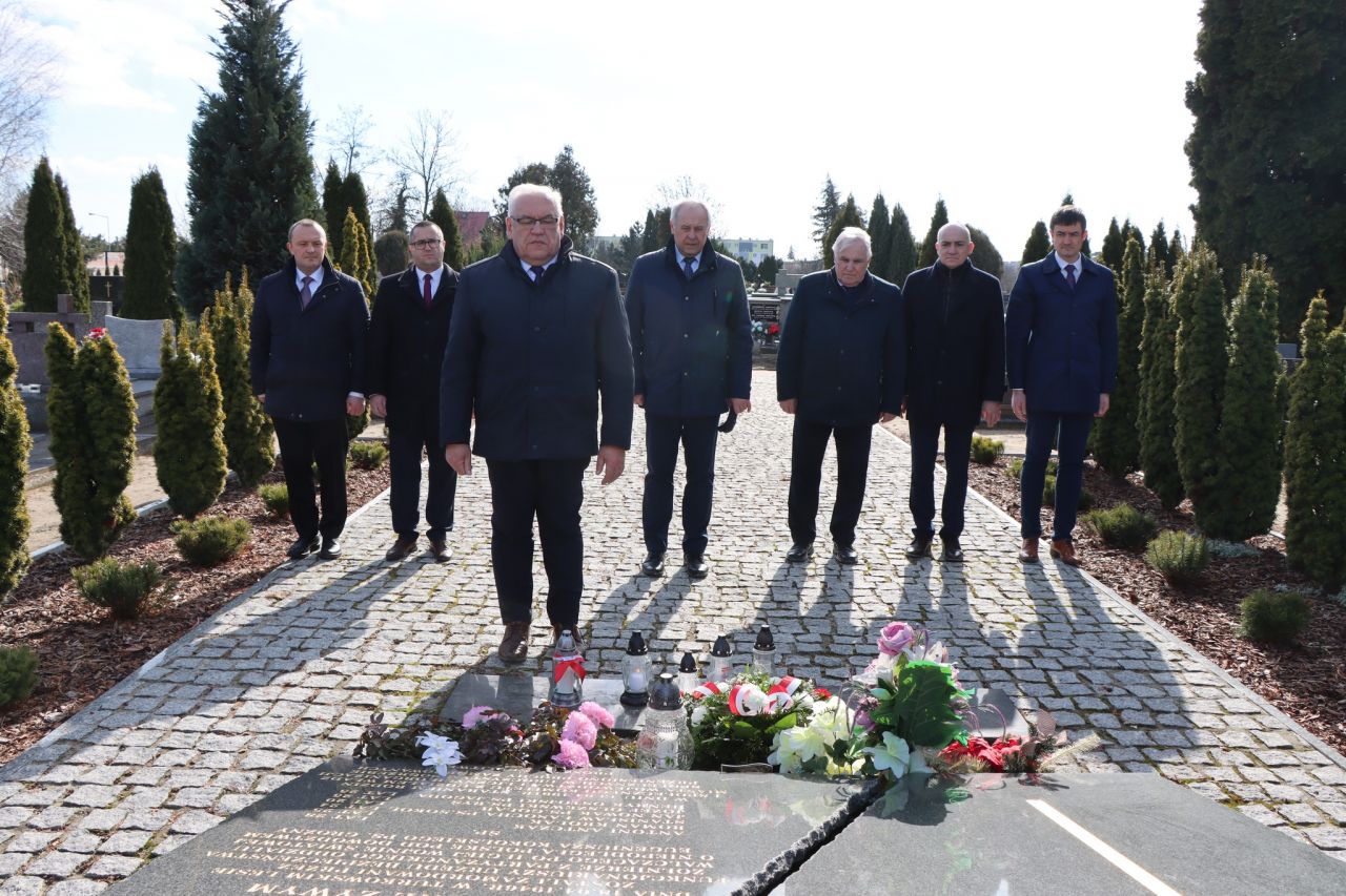 Oddali hołd Wyklętym. Powiatowe obchody Narodowego Dnia Pamięci Żołnierzy Wyklętych w Turku